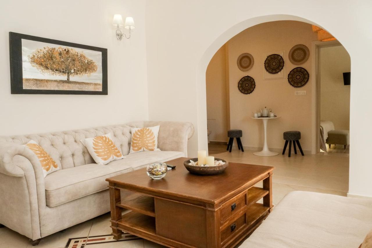 Residence By Georgia Studios Fira  Zewnętrze zdjęcie