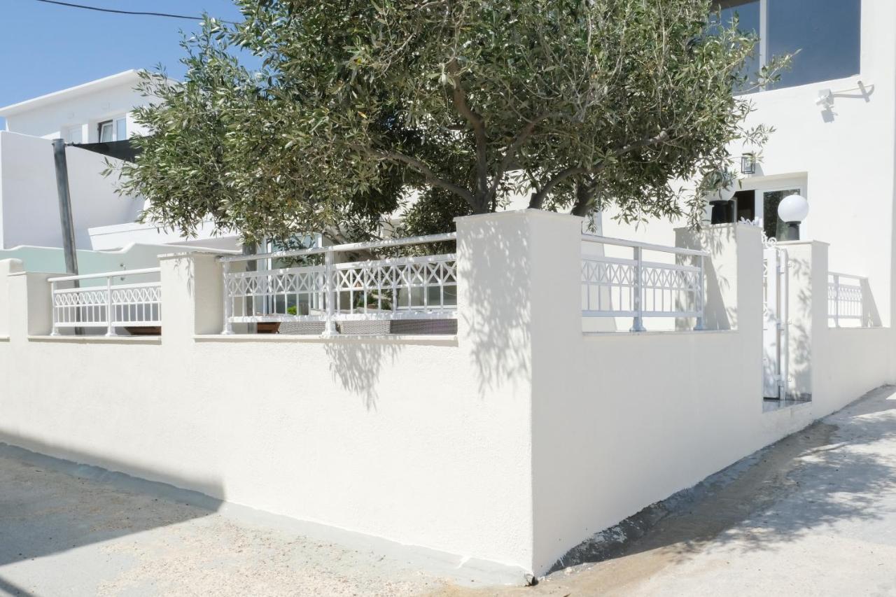 Residence By Georgia Studios Fira  Zewnętrze zdjęcie